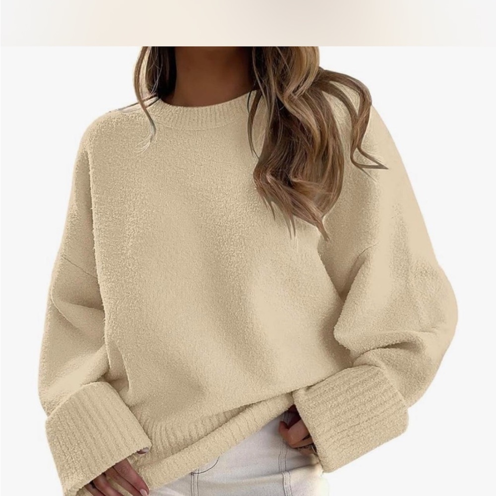 Women's Cream Crew Neck Sweater